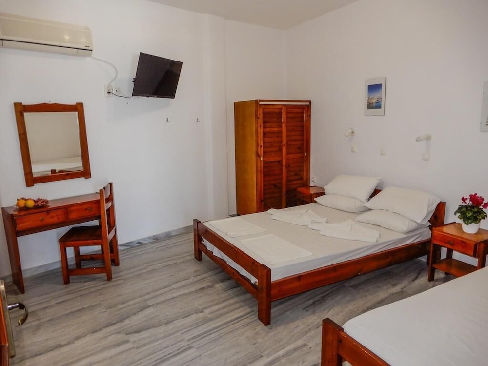Ioanna Rooms 12/50