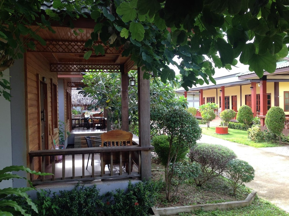 Khum Laanta Resort 58/66