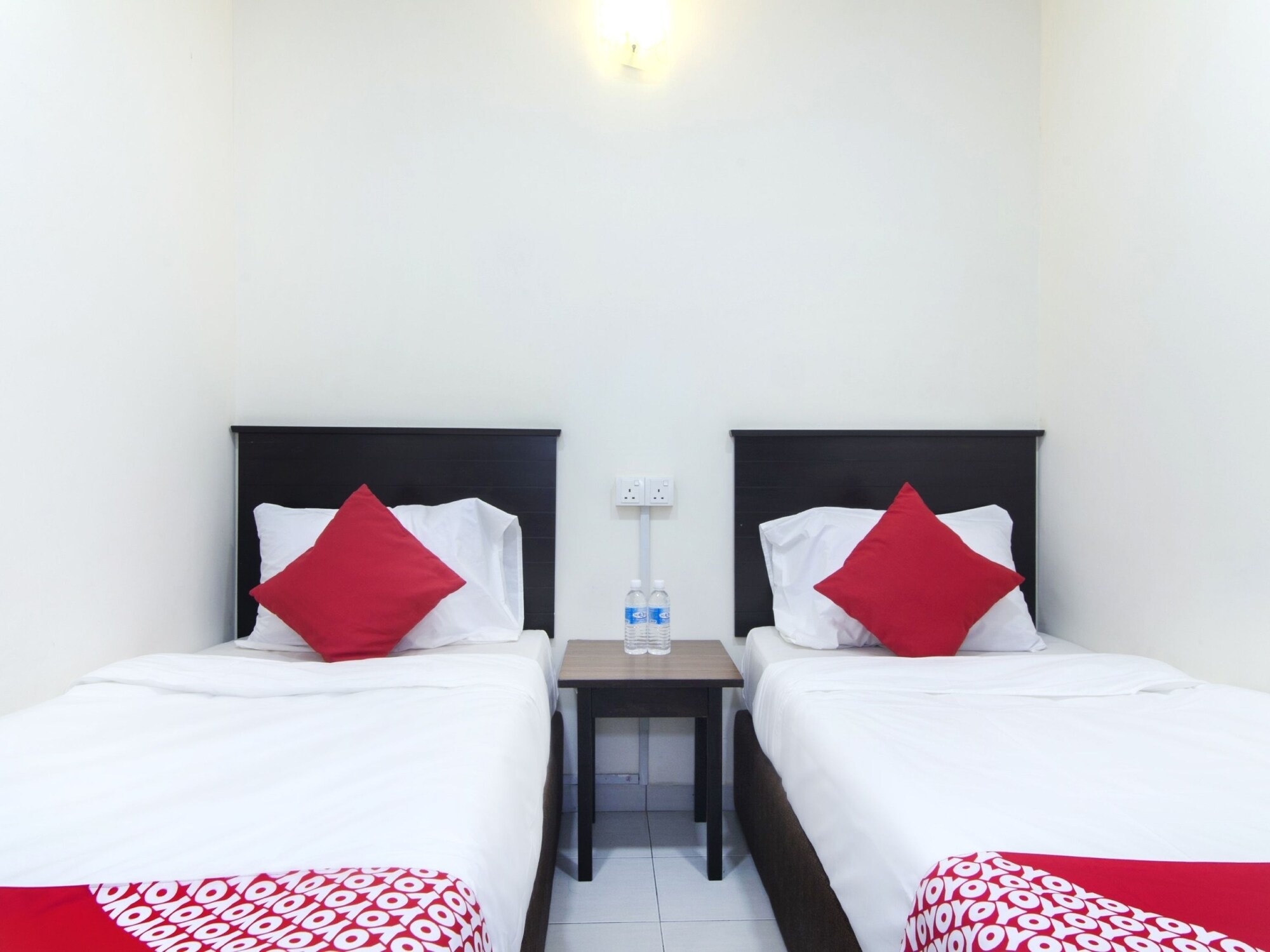 STANDARD, TWIN BEDS
