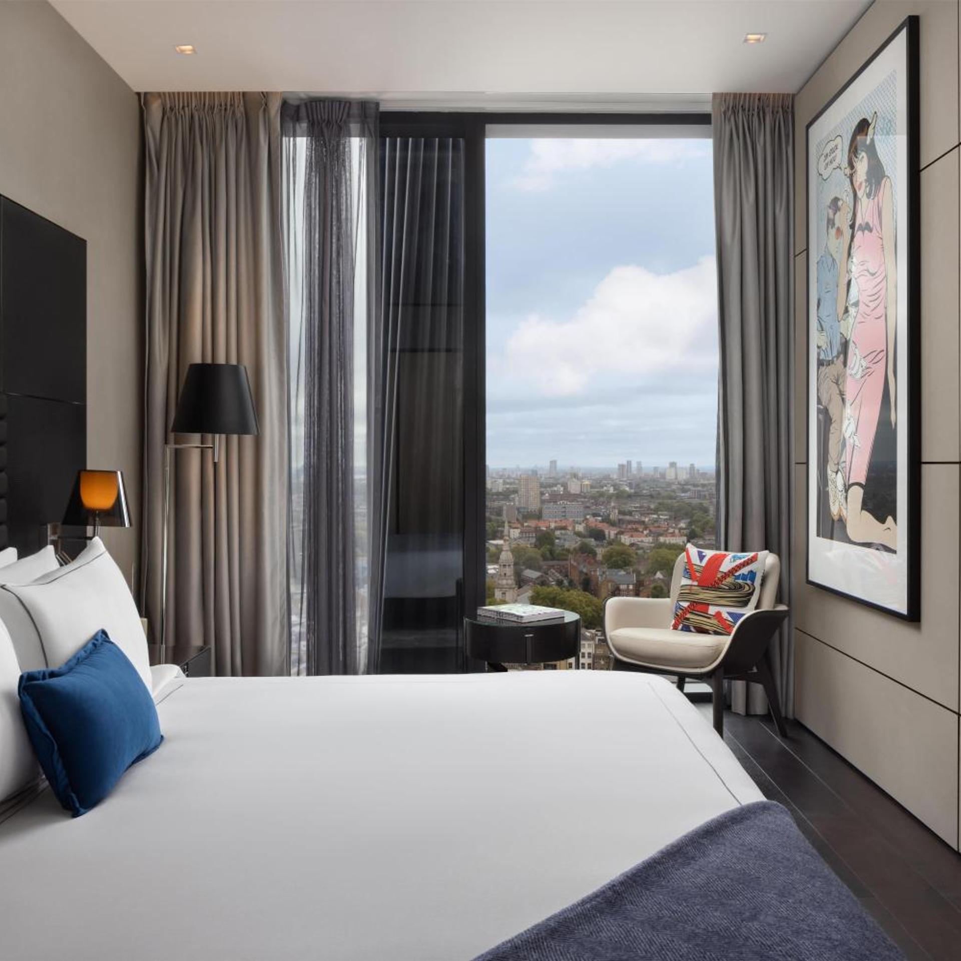 Suite 1 Bedroom Skyline View King