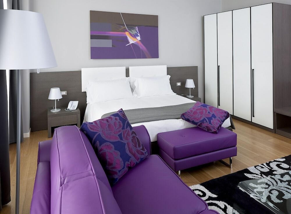 Palace Suite 47/64
