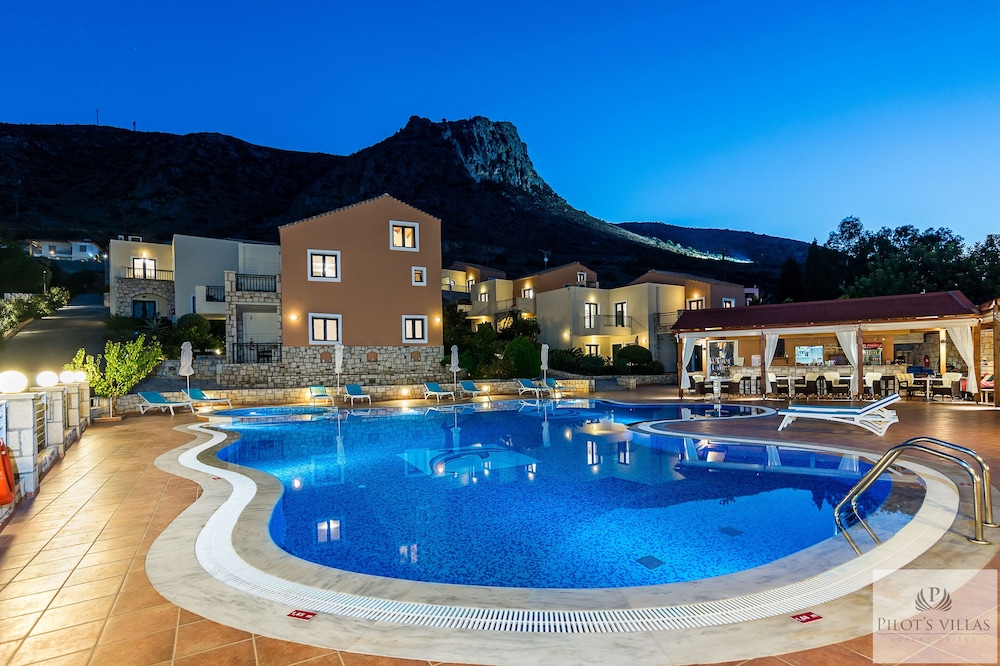 Pilots Villas Luxury Suites 38/48