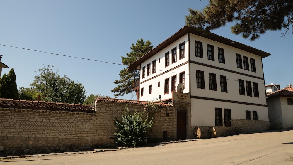 Dibekonu Konak 2/46
