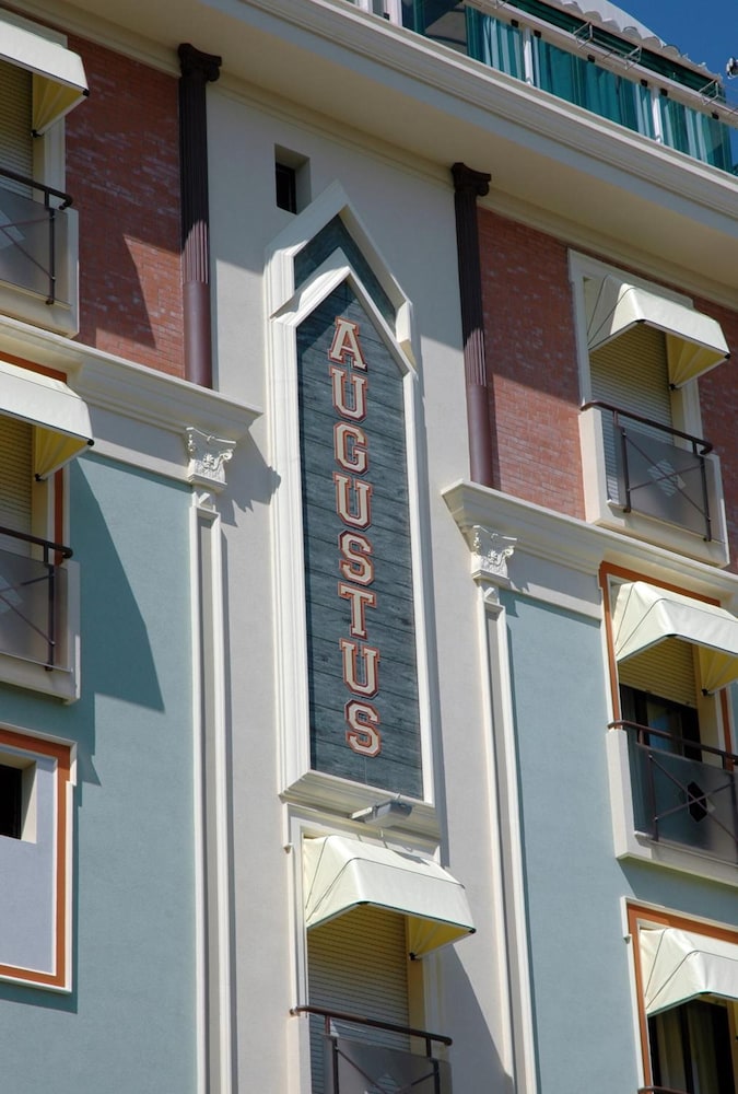 Hotel Augustus 2/49