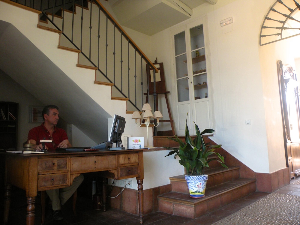 Posada de Valdezufre 8/51