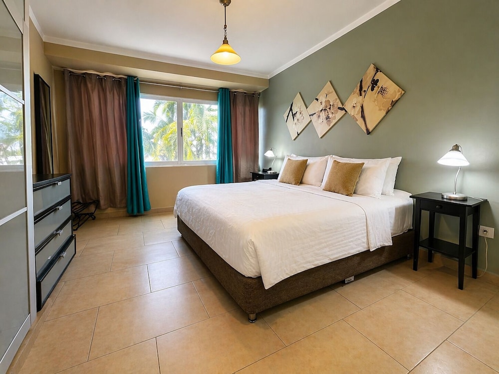 Eden Beach Resort 26/63