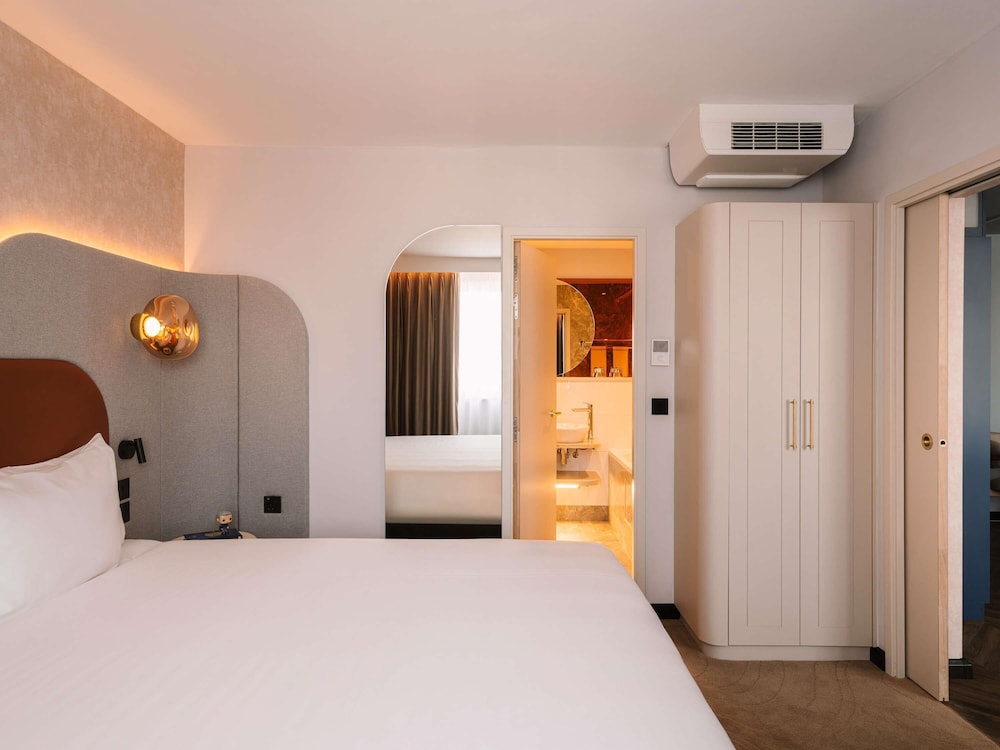 Mercure London Earls Court 13/59
