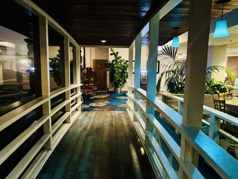 Best Western Aku Tiki Inn in DAYTONA BEACH SHORES - FL