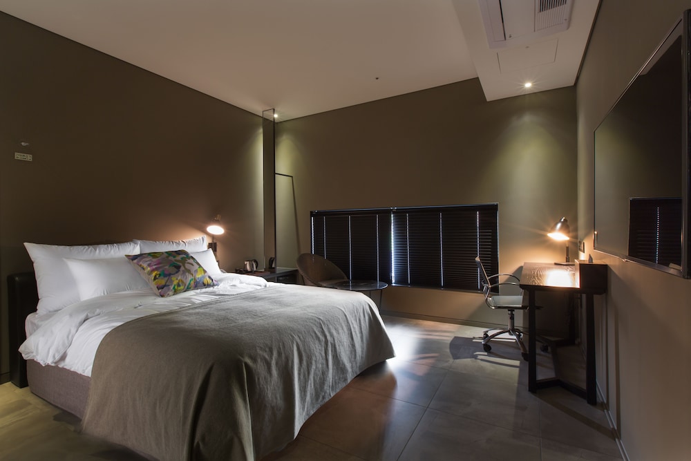 SUPERIOR, DOUBLE BED