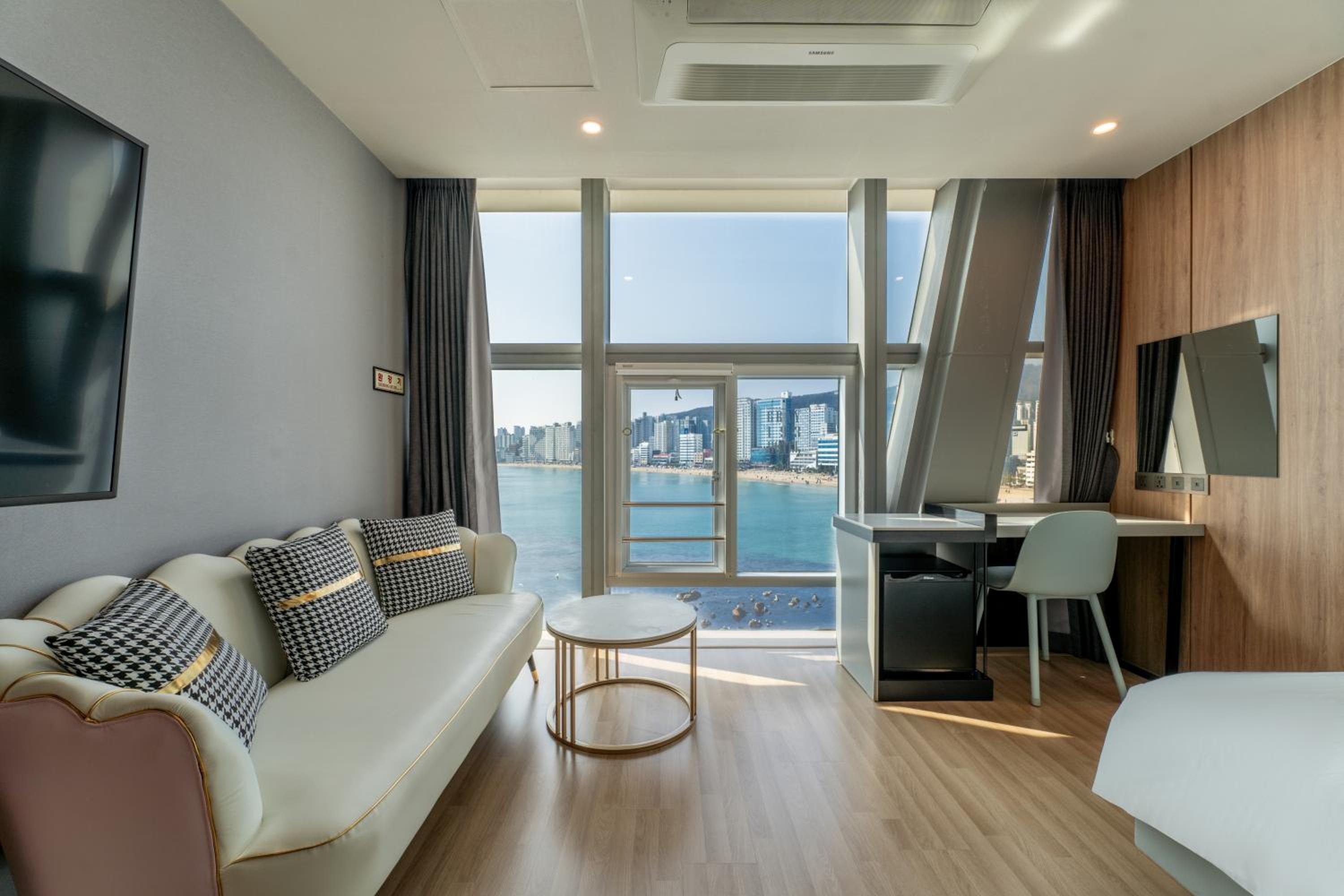 Gwangalli Gray 193 Hotel 26/50