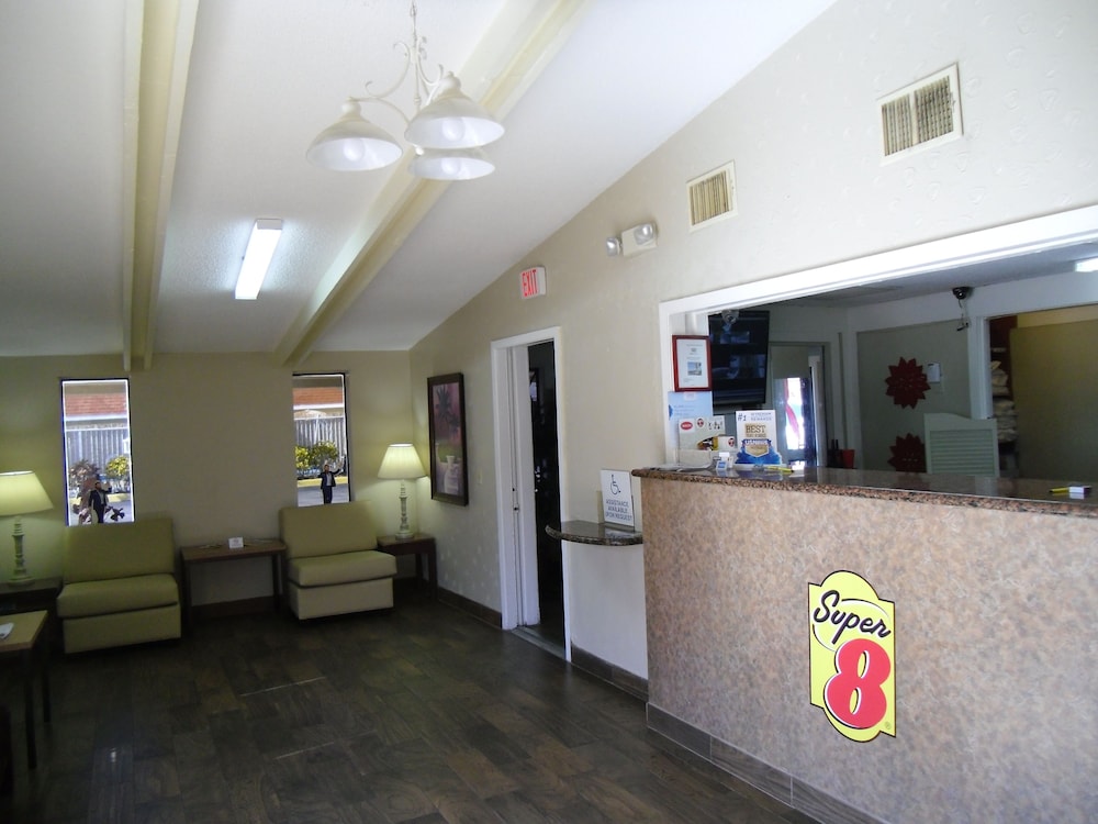 Super 8 By Wyndham Lantana West Palm Beach 11/34