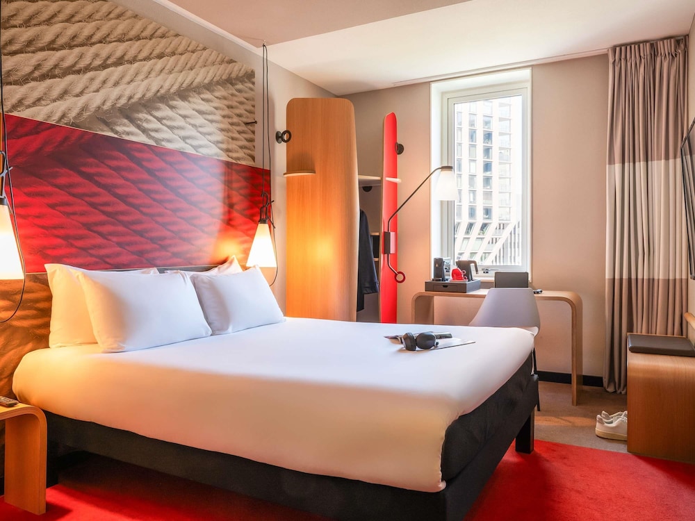 SUPERIOR, DOUBLE BED