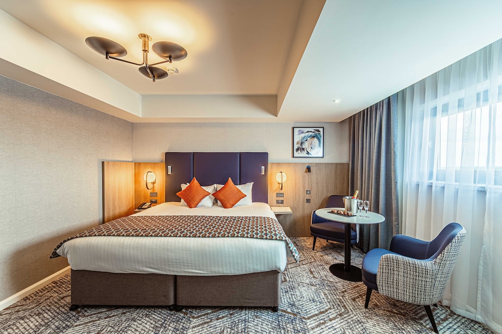 Crowne Plaza Reading East, An IHG hotel 11/49