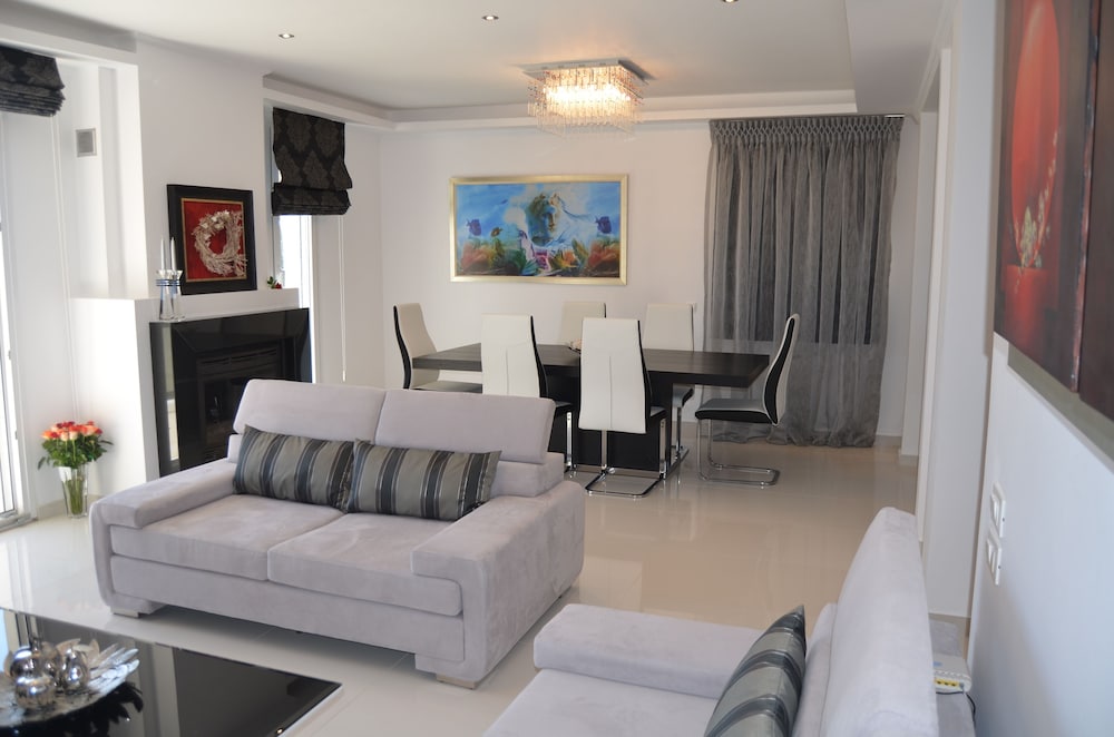Achillion Luxury Corfu Villa 39/55