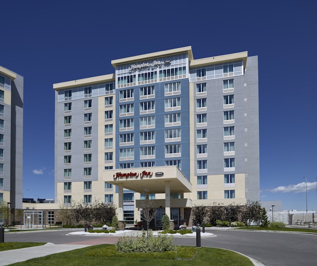 Hampton Inn By Hilton Calgary Airport North in CALGARY