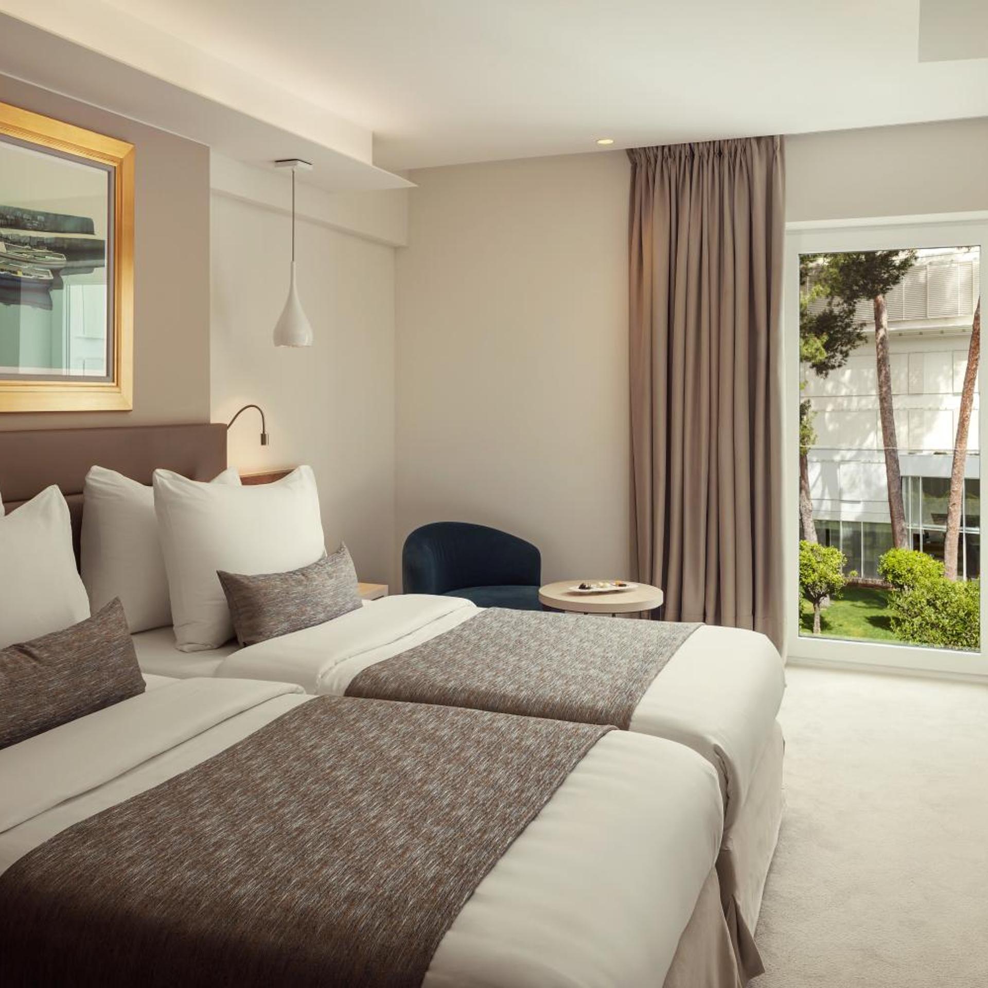 Atrium, Superior, Double Bed