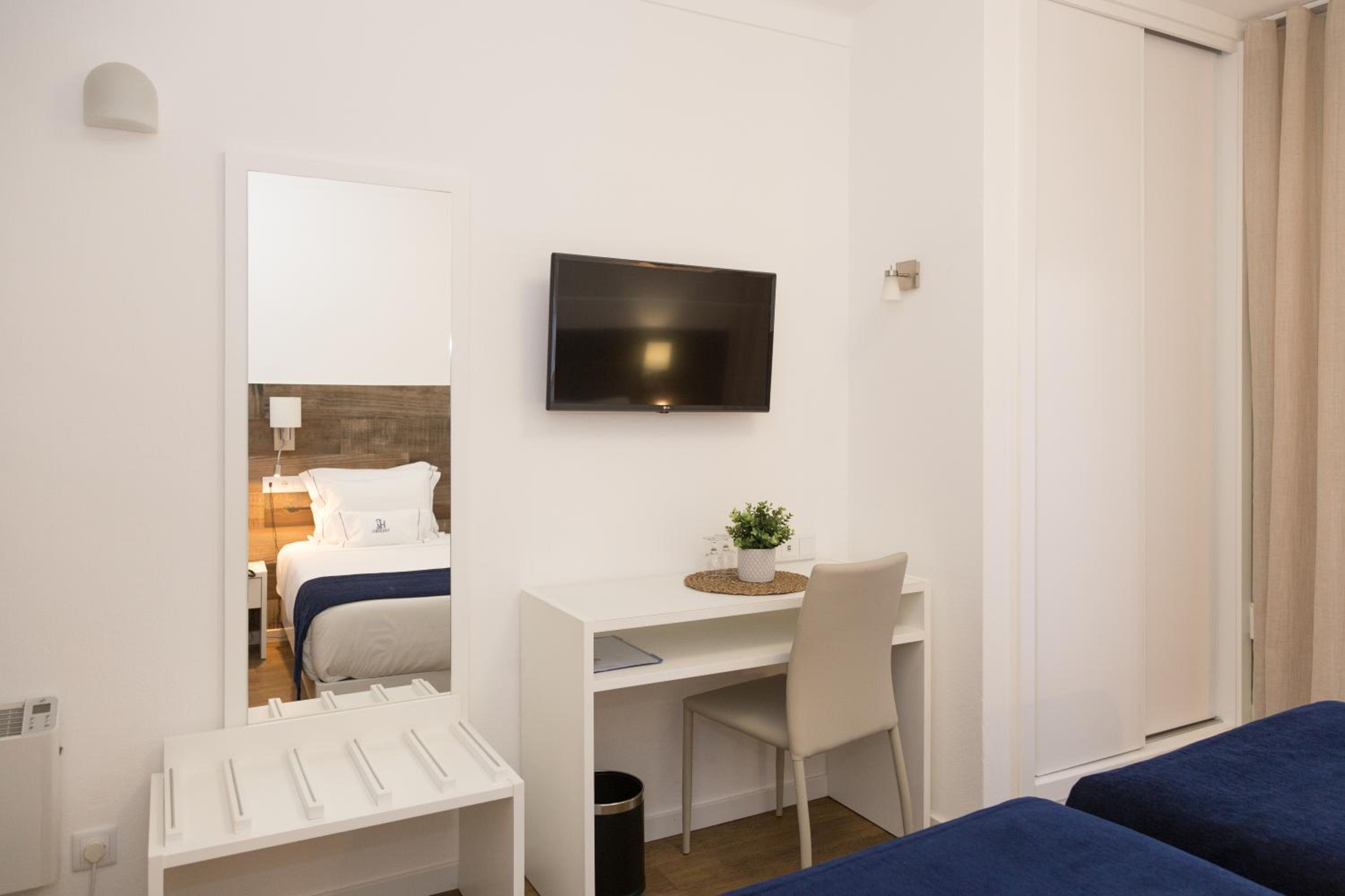Veleiro Hotel 25/50