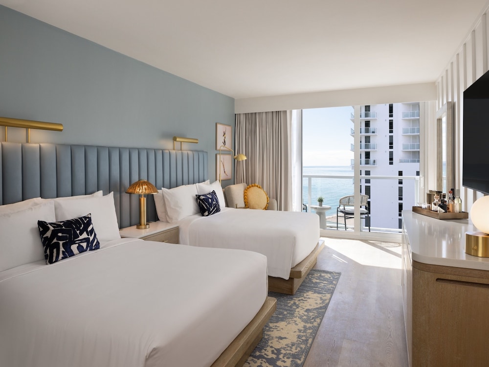 RENOVATED, 2 QUEEN BEDS, OCEAN VIEW, BALCONY