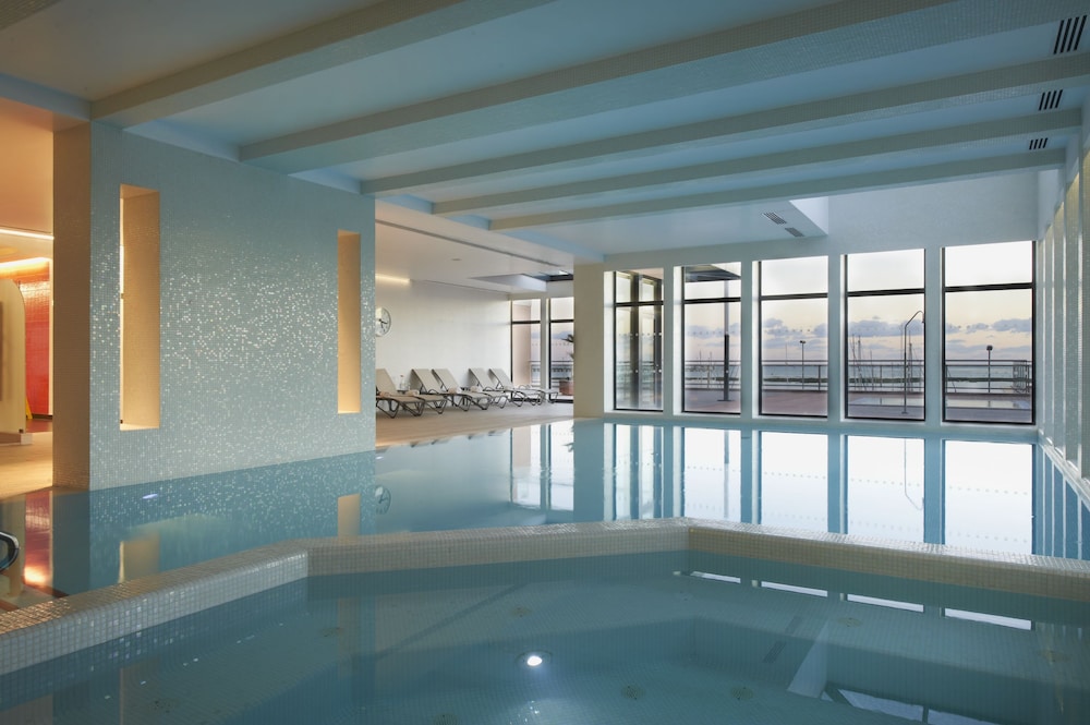 Real Marina Hotel & Spa 45/83