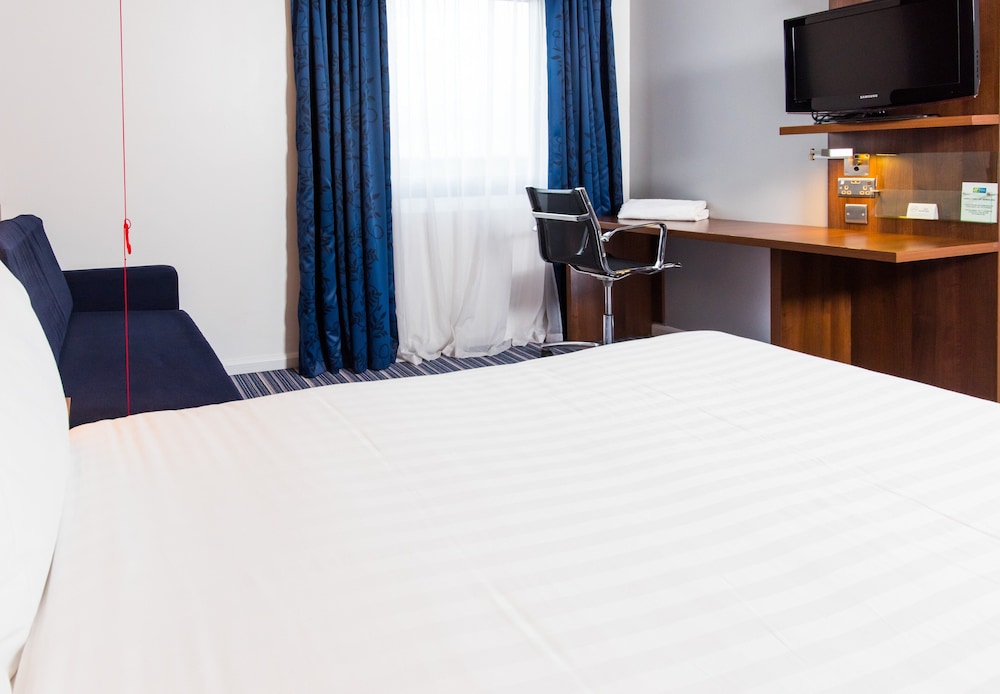 Holiday Inn Express Tamworth 31/58
