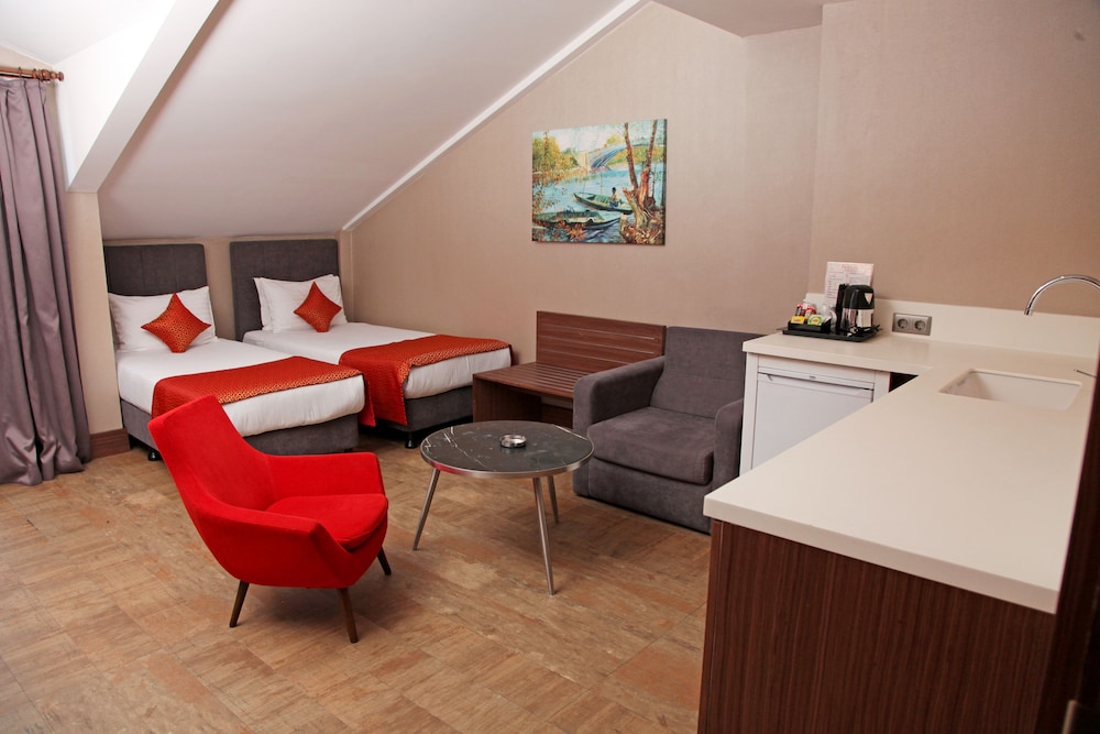 Ramada by Wyndham Istanbul Alibeykoy 49/57