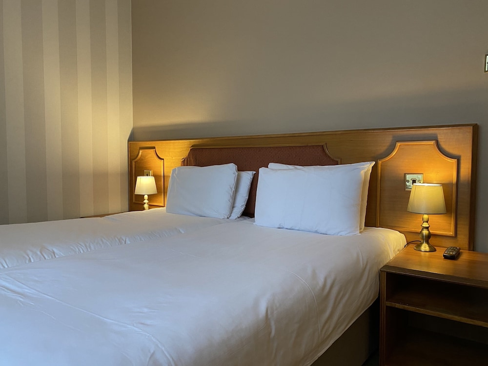 Brook Mollington Banastre Hotel & Spa 23/30