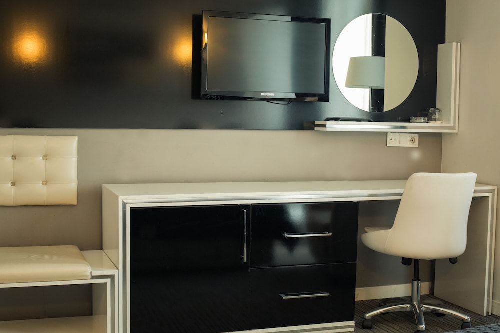 Cavusoglu Tower Hotel 40/50