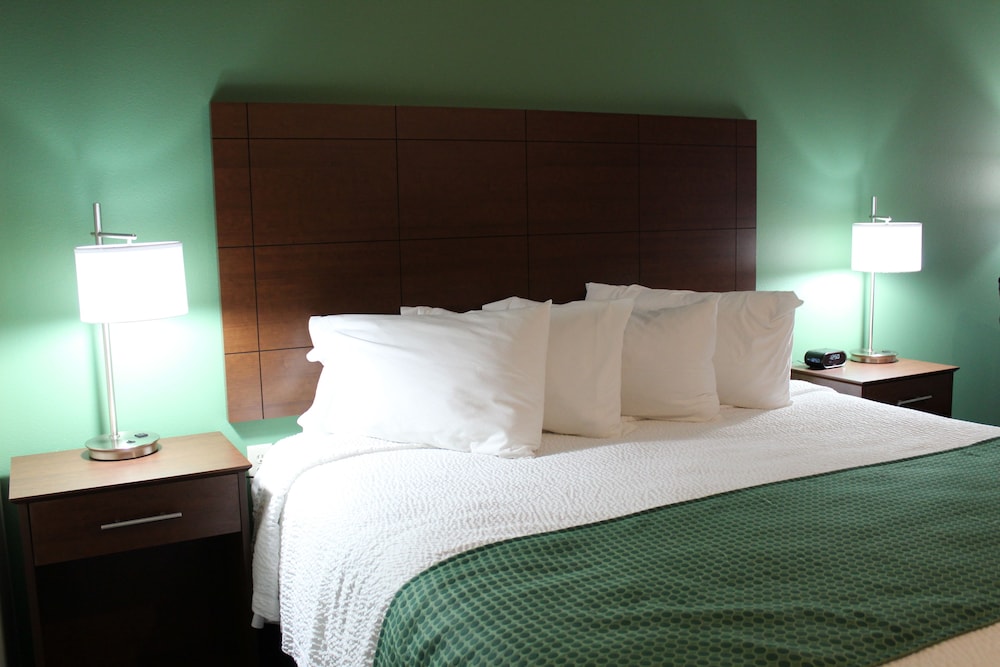 Brookstone Lodge Suites 7/43