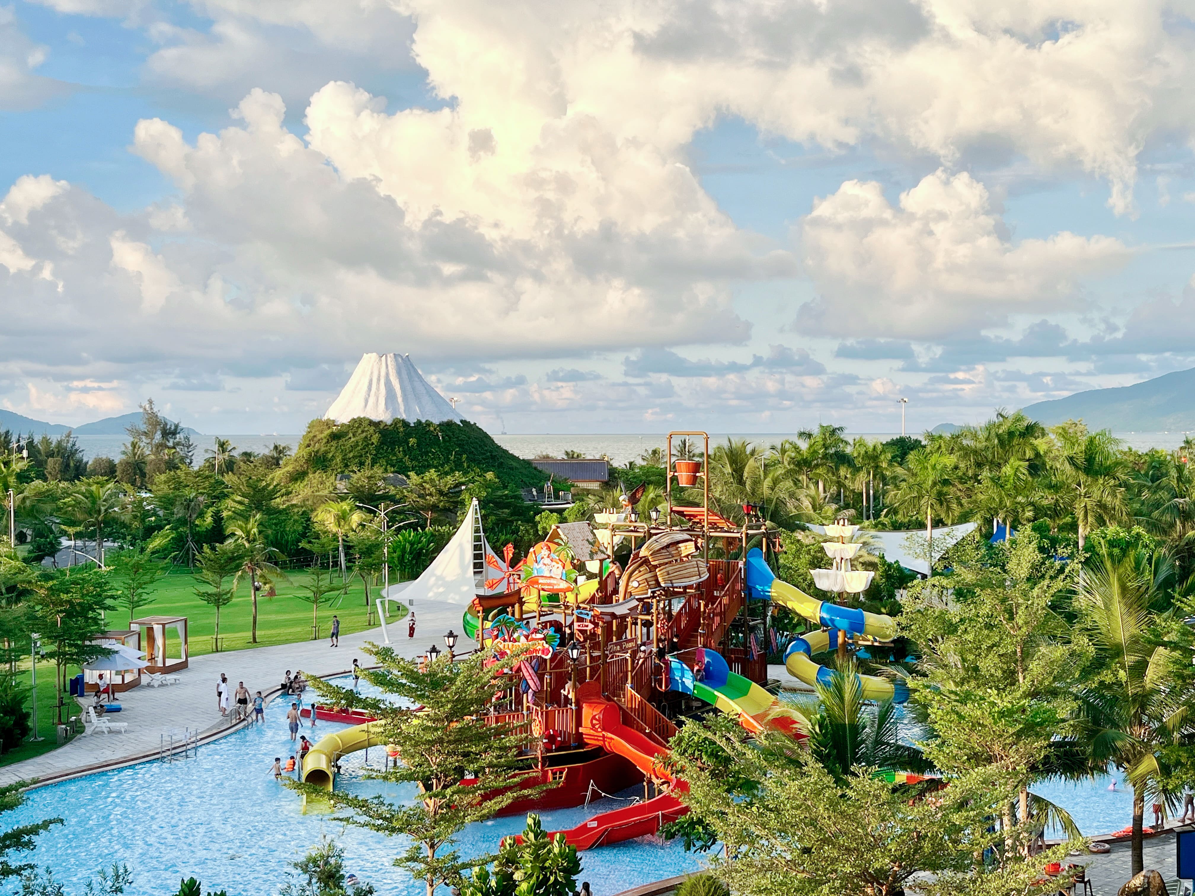 Da Nang Mikazuki Japanese Resorts and Spa 43/49