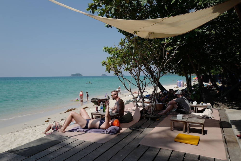 Nature Beach Resort 58/70