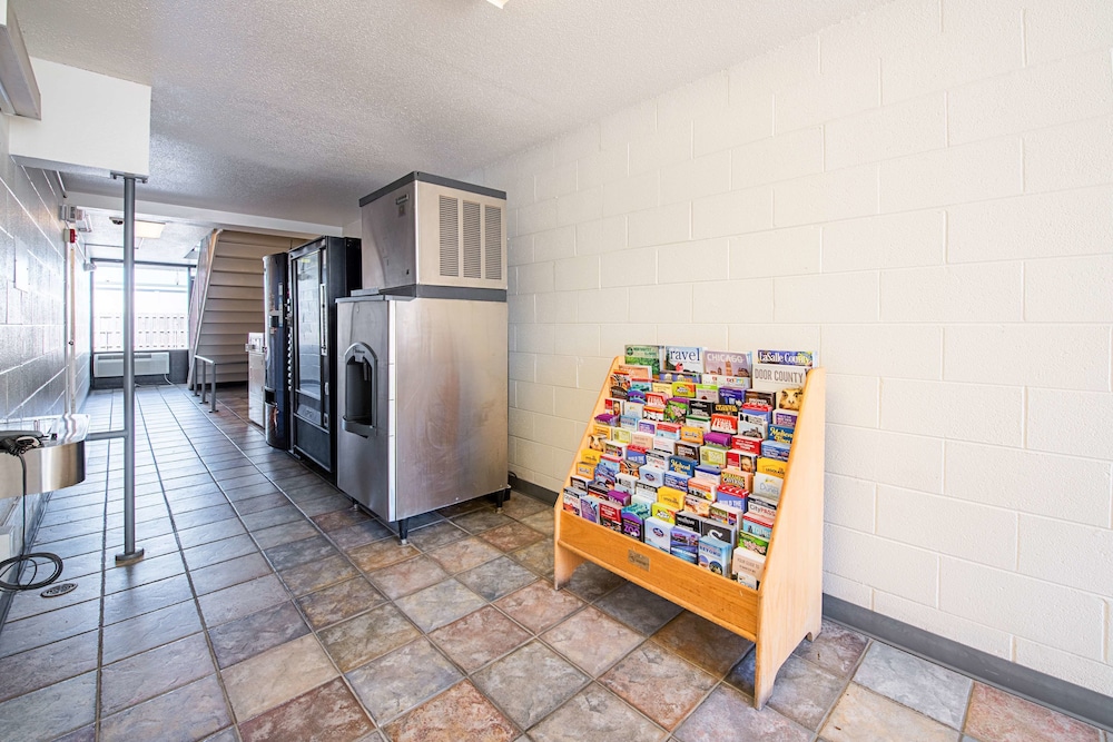 Motel6 Hammond, IN - Chicago Area 46/59