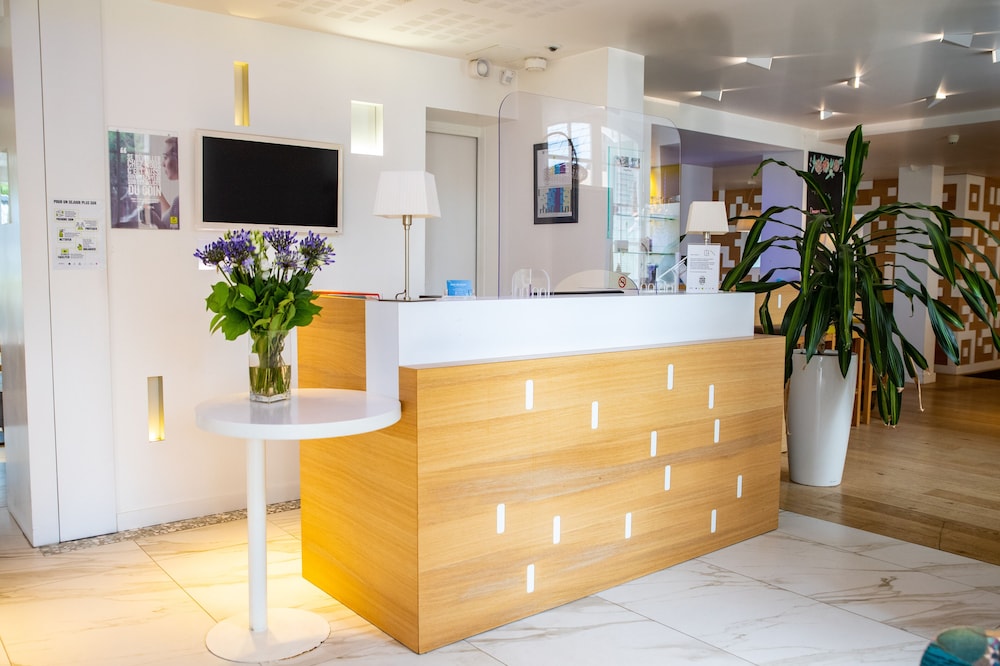 Lobby at Hotel Villa Flornoy, PORNICHET - FR