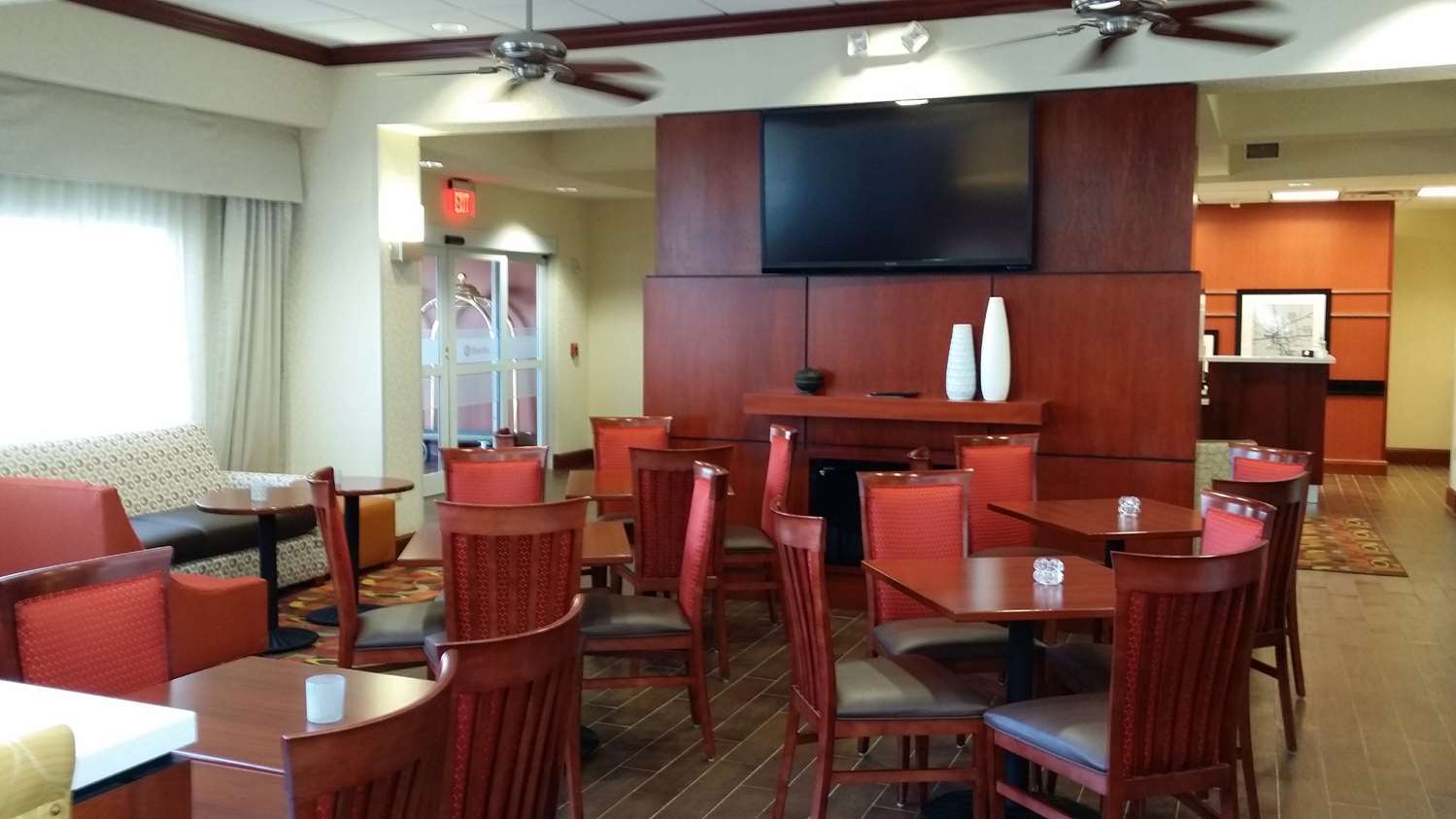 Hampton Inn And Suites Roswell 25/34