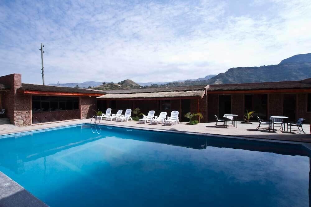 Lal Hotel And Spa 16/33
