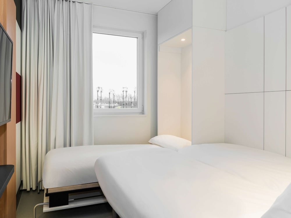 Ibis Budget Brugge Jabbeke 14/68