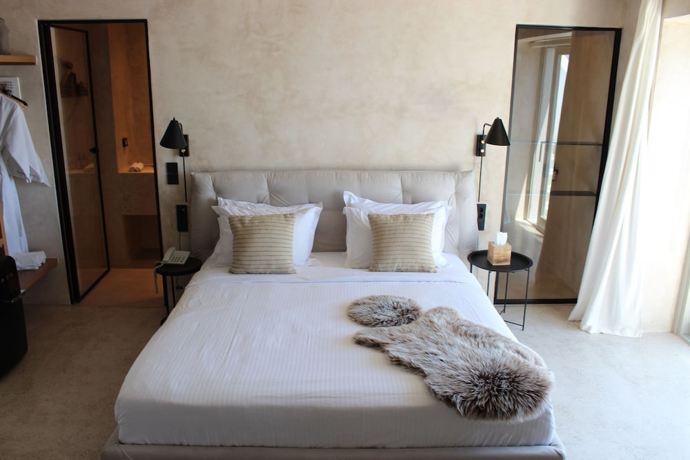 COCOON SUITES 21/68