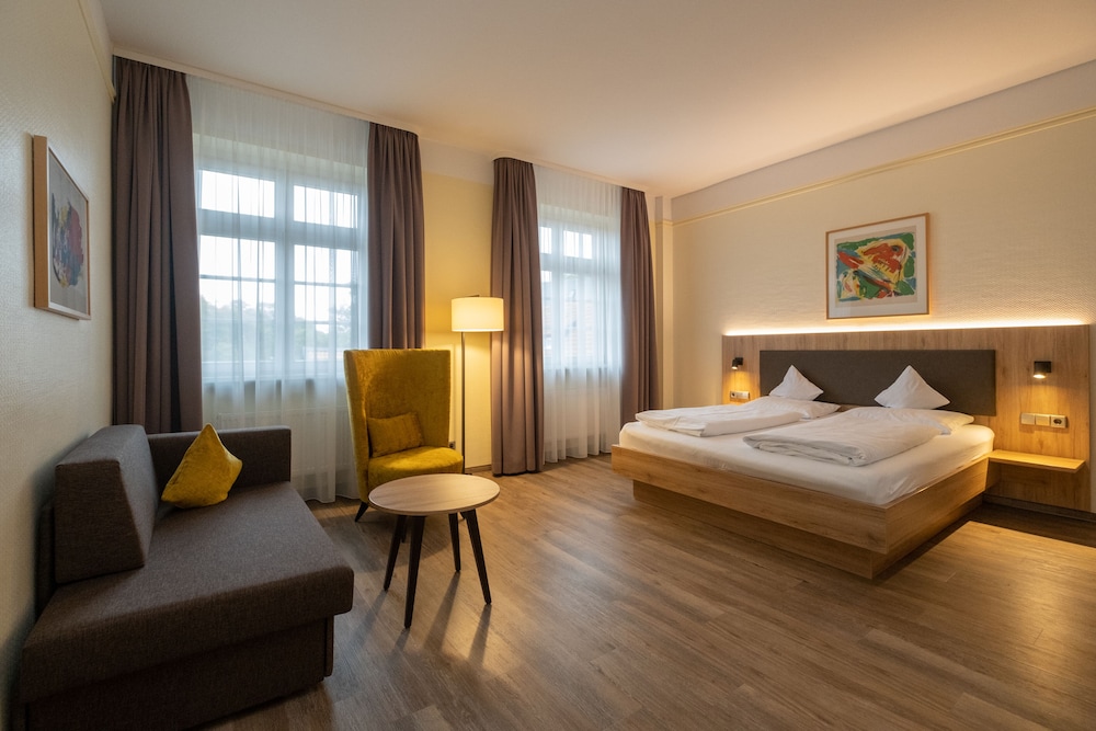Hotel Niedersaechsischer Hof 23/75