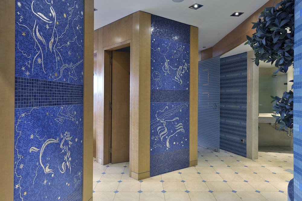 Melia Athens 7/73