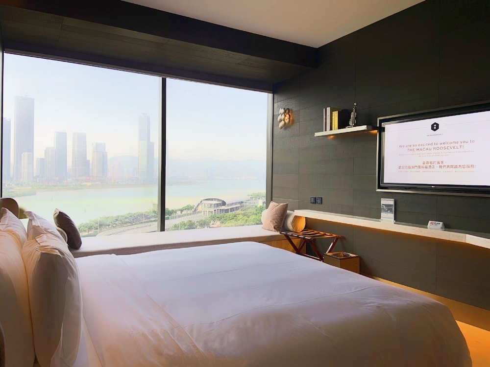 SUPERIOR, KING BED, SEA VIEW