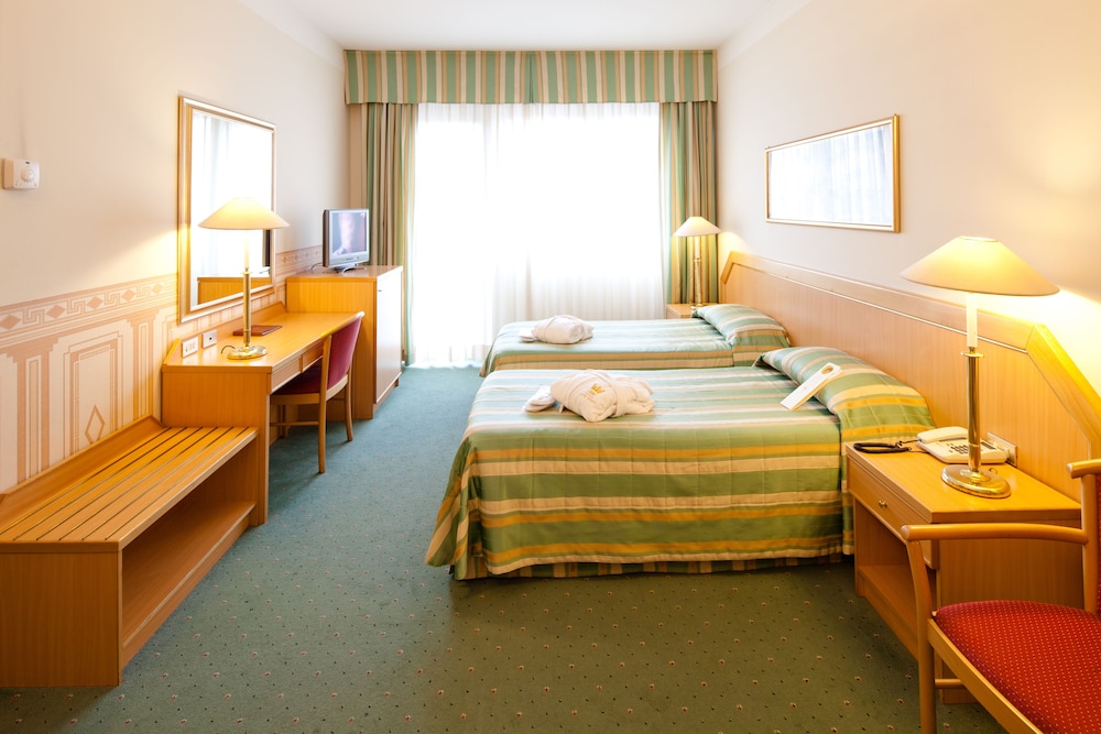 Hotel Nasco 9/62