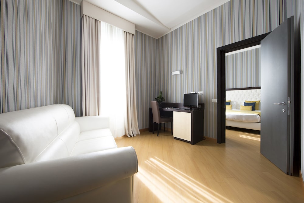 Hotel Naples 44/71