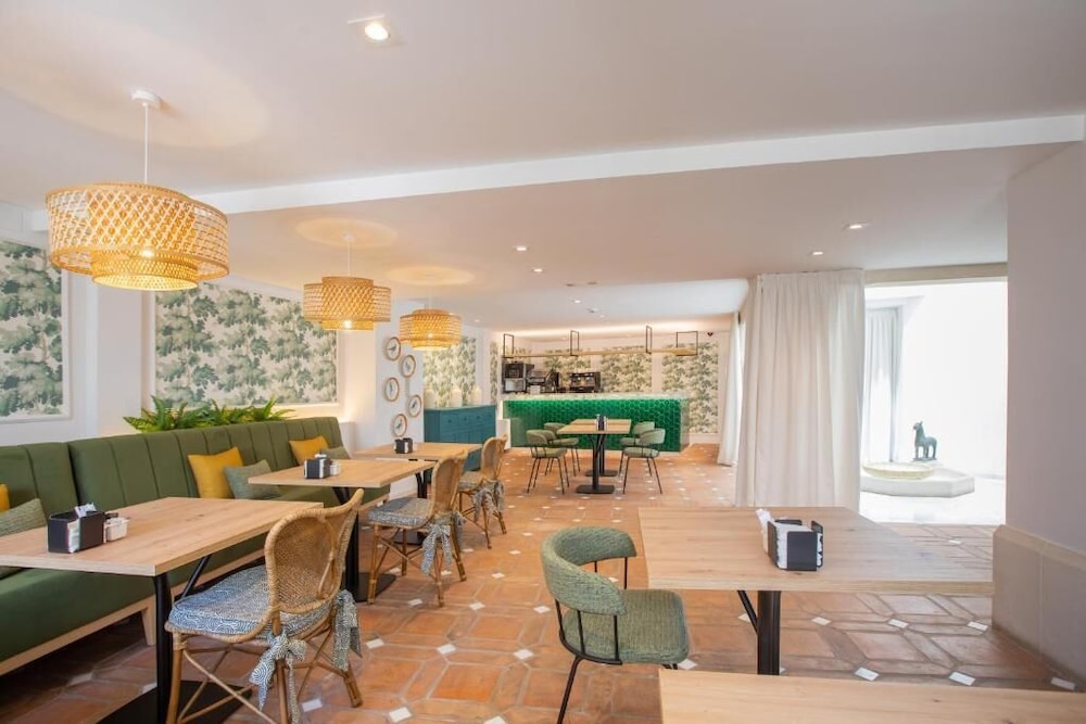 SOHO BOUTIQUE HOSPEDERIA ATALIA 34/50