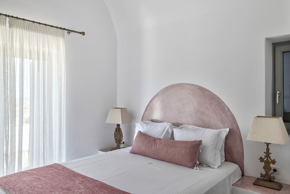 فيلا بريميوم بسرير كينج بإطلالة على البحر بمسبح خاص، Desiterra Santorini 4/10