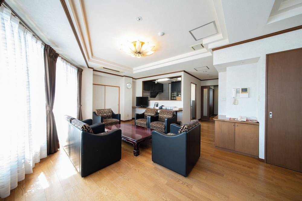 Asuka Hotel 38/50
