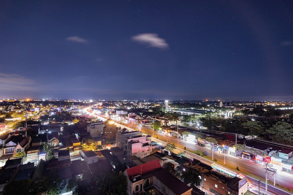 Phu My Harbour Hotel 53/57