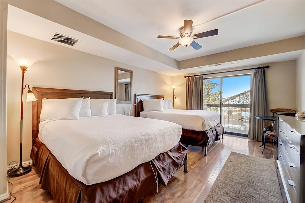Shadow Ridge Resort Hotel By All Seasons Resort Lodging 28/77
