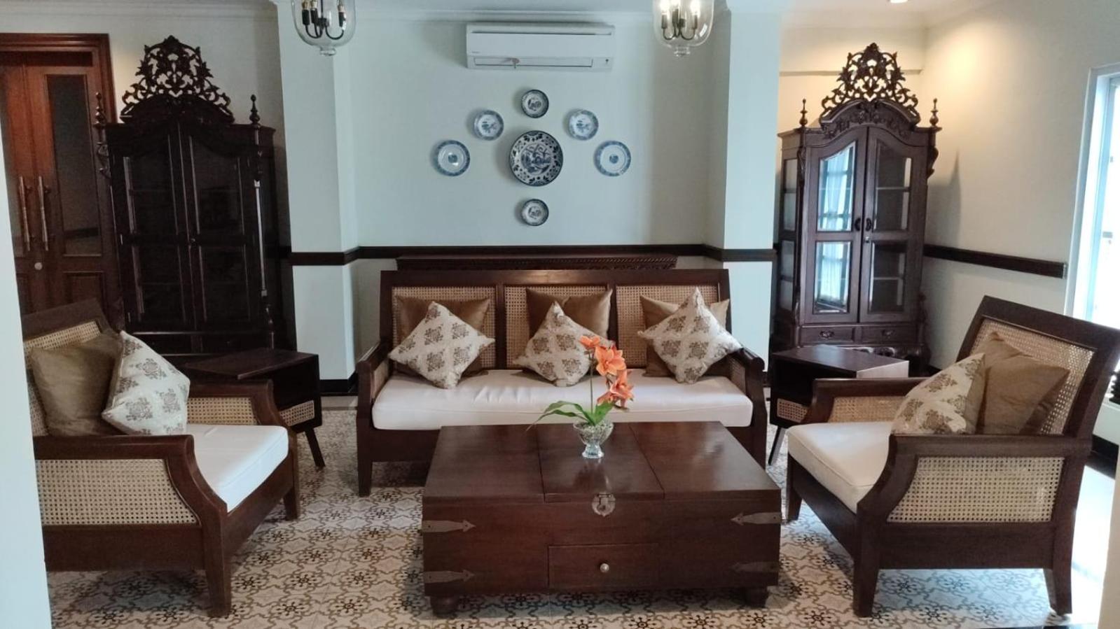 LE SEMAR HOTEL KARAWACI 9/23
