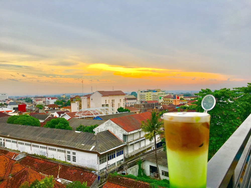 Regantris Malioboro Yogyakarta 3/50