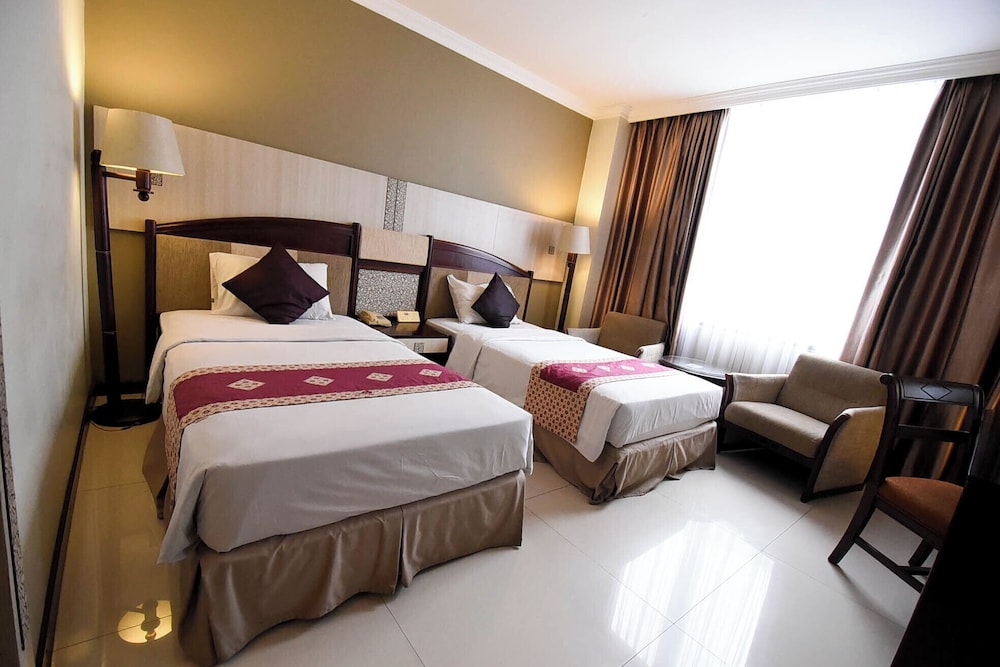 Kedaton Hotel 27/66