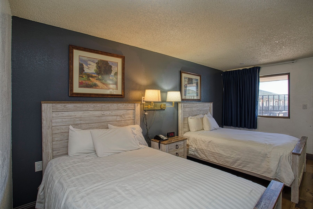 Baymont by Wyndham Susanville 18/50